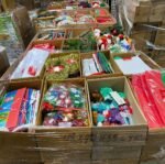 Wholesale Christmas Wonderland Pallets – Festive Mixed Holiday Lots (300–400 Items)