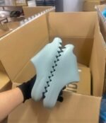 Yeezy Slides Mixed Pallet – High-Demand Streetwear Footwear for Resale Success