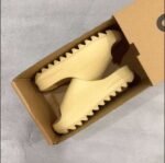 Yeezy Slides Mixed Pallet – High-Demand Streetwear Footwear for Resale Success