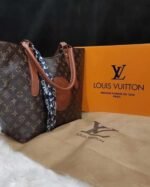 Wholesale Women’s Bags & Purses Pallet (100 Units) - Image 6